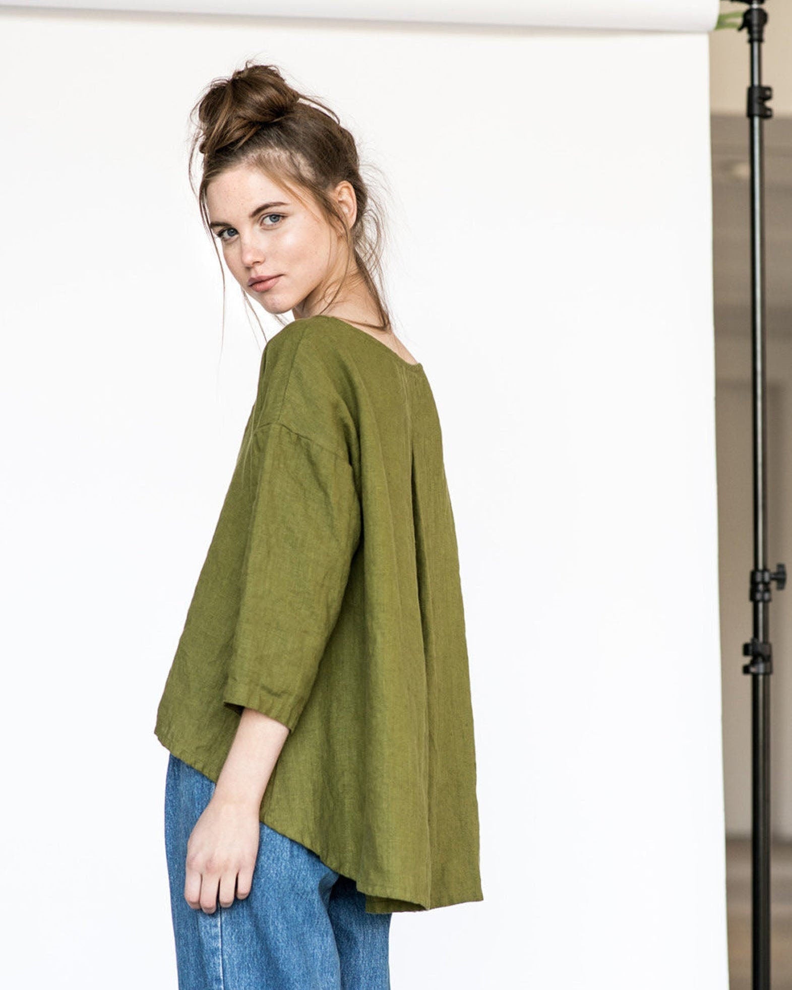 LEAF cropped front linen top - notperfectlinen