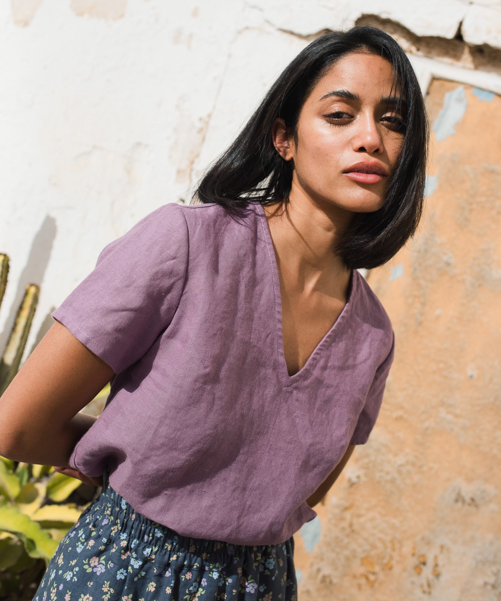 LUCA V-neck fitted linen top - notperfectlinen