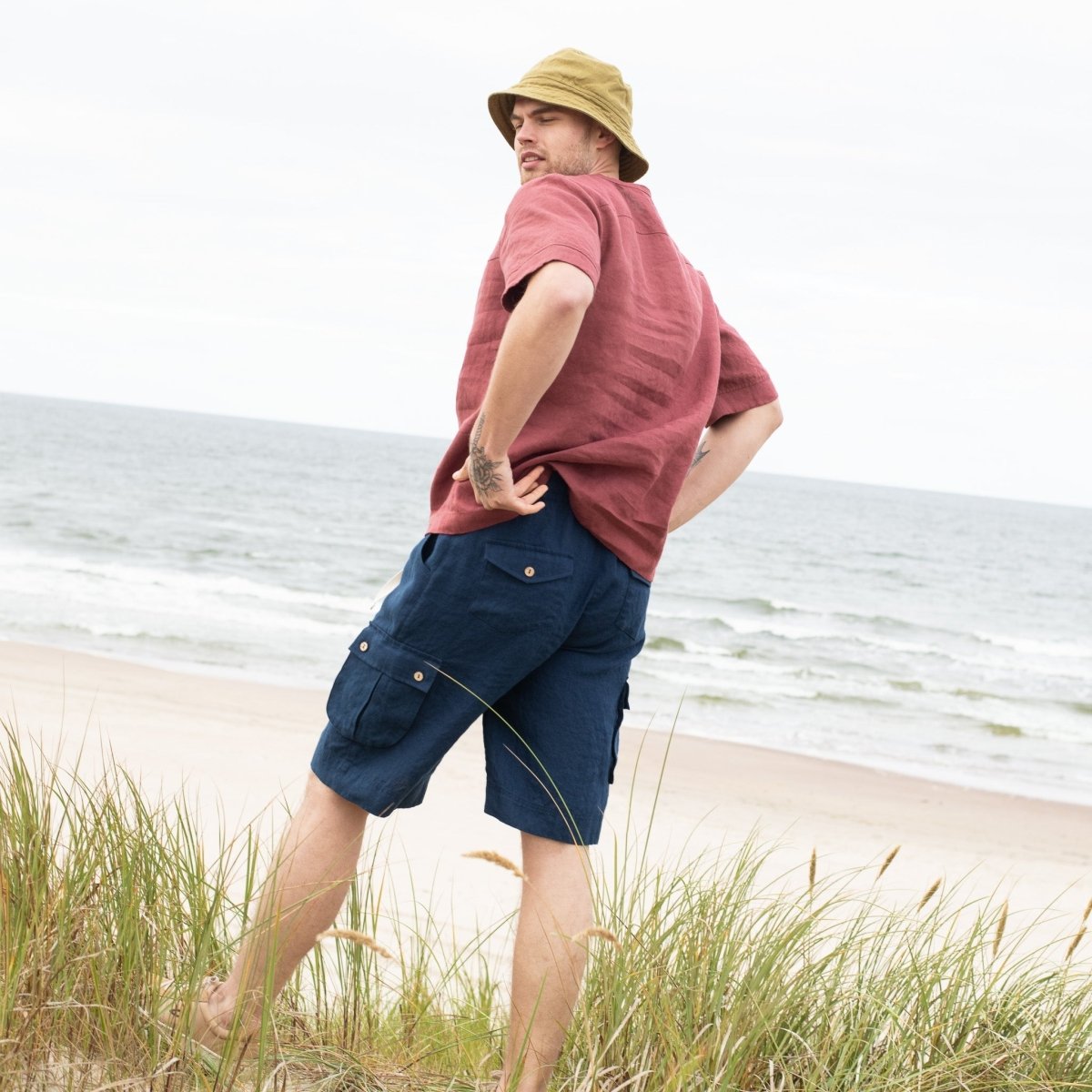 R: Men’s cargo linen shorts MACKAY (Size: S; Color: Admiral Blue) - notperfectlinen