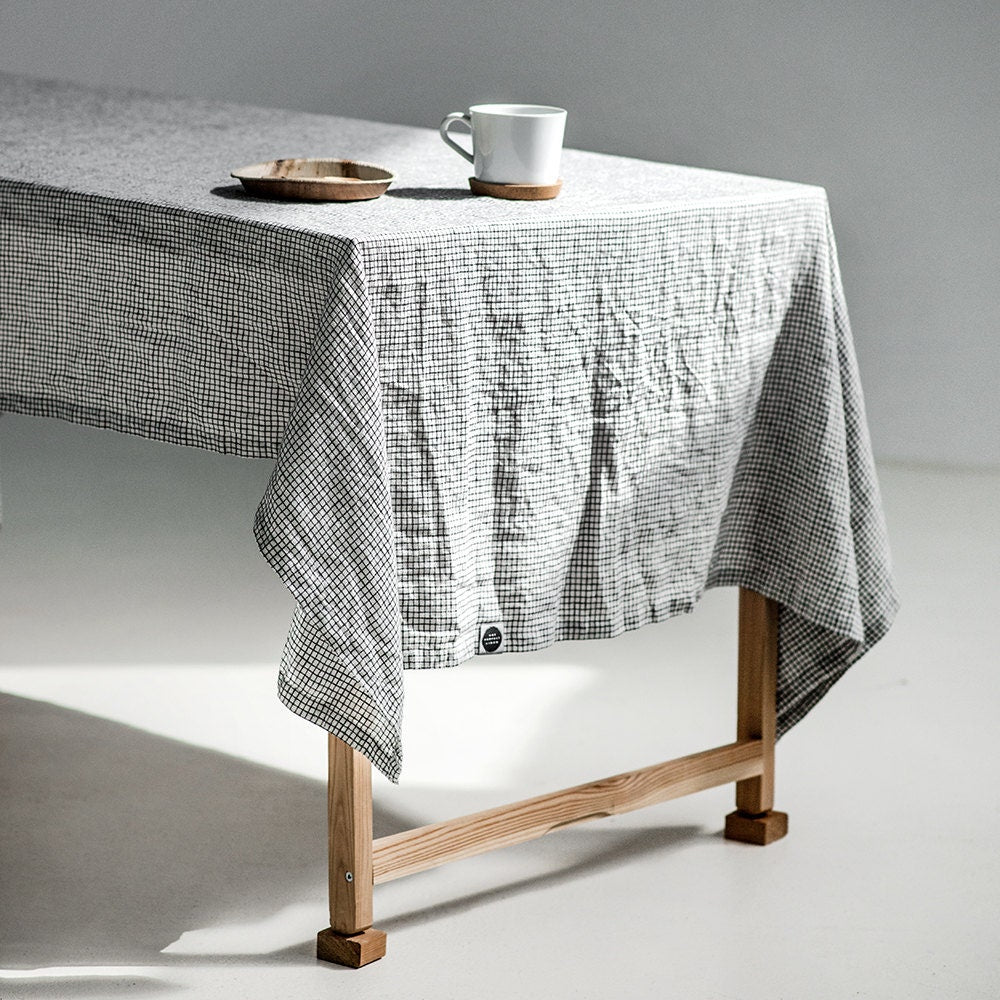 Linen tablecloth (300x138 cm | 118.1x54.3 in) - notperfectlinen