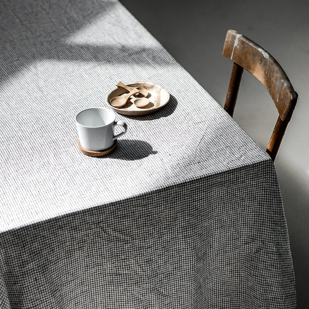 Linen tablecloth (300x138 cm | 118.1x54.3 in) - notperfectlinen