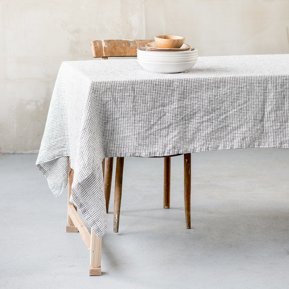 Linen tablecloth (300x138 cm | 118.1x54.3 in) - notperfectlinen