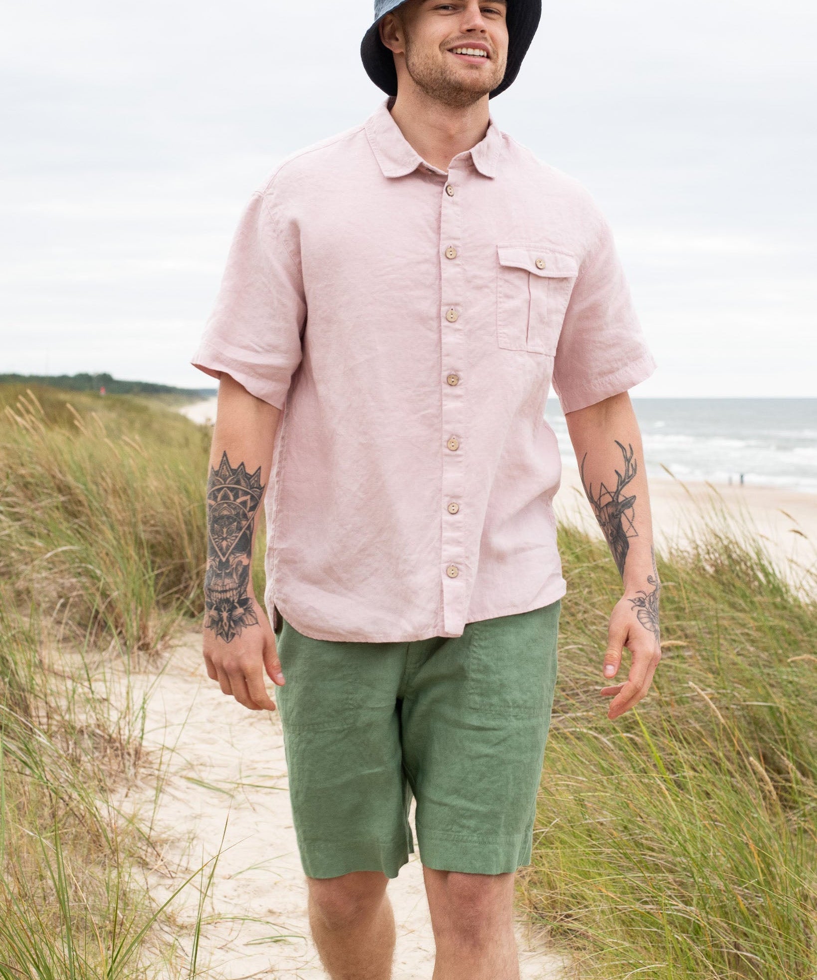 R: Men’s short sleeve linen shirt QUEBEC (Size: S; Color: Deepest Black) - notperfectlinen