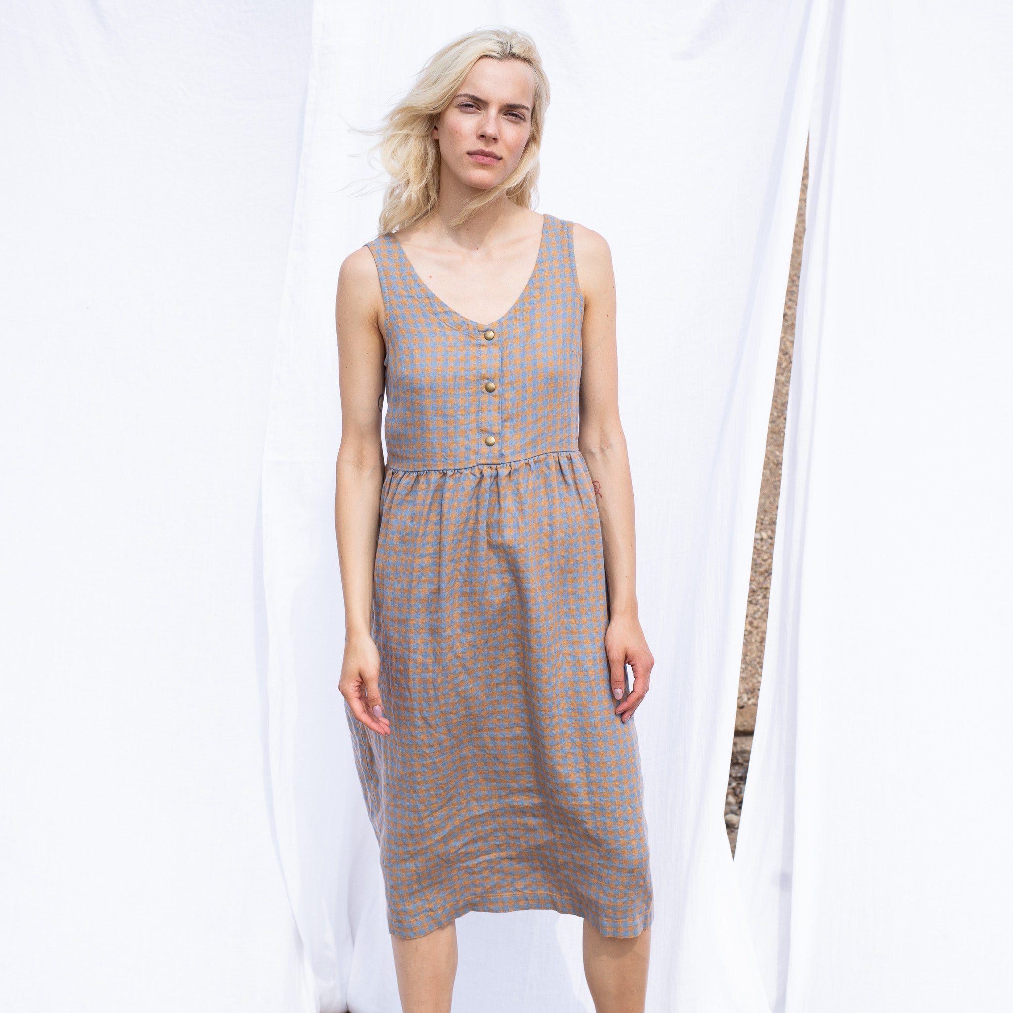 VALLEY front brass snaps linen dress (Gingham Collection) - notPERFECTLINEN