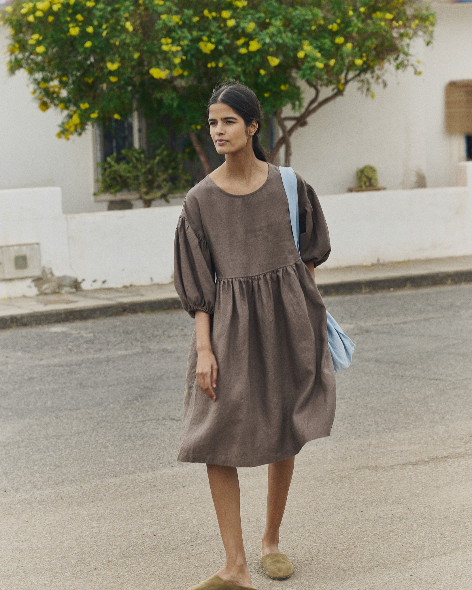 OLIVA puff sleeve midi linen dress OLIVA puff sleeve midi linen dress