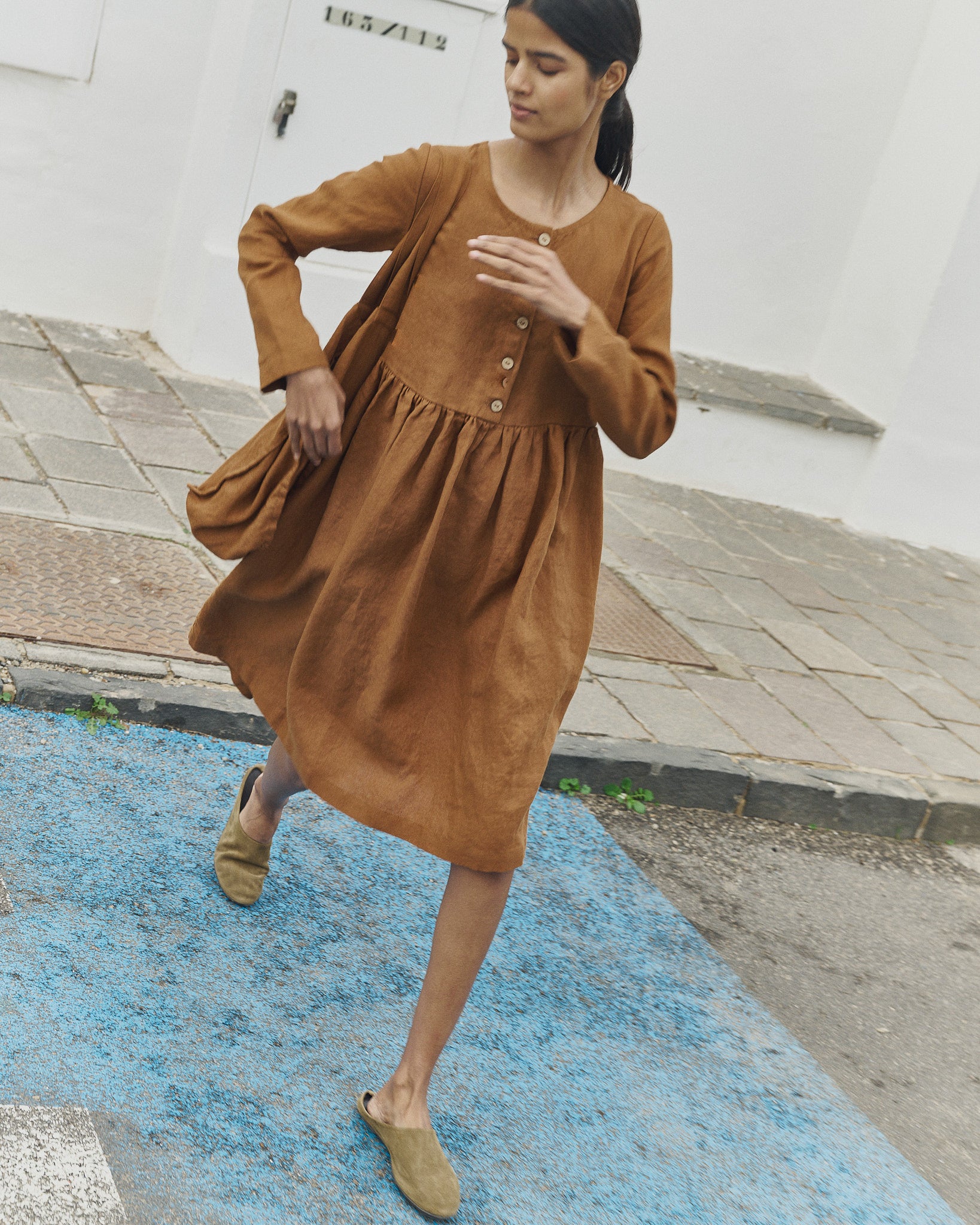 Long sleeve midi MAMA linen dress