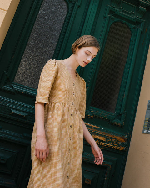 vintage linen dress A For All Occasions While delicate lace details add a touch of elegance and glamour to the overall design.Whether worn for a special occasion or as a statement piece in your everyday attire 40s Pink Linen Sundress |