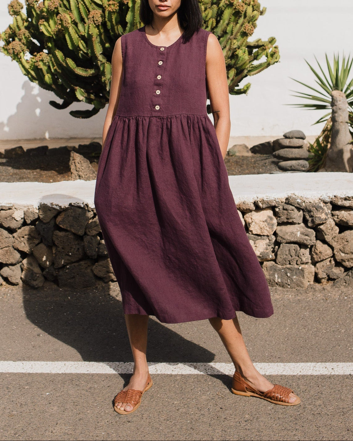 sleeveless linen dress with pockets Sleeveless Linen Dress "Anna" with Pockets