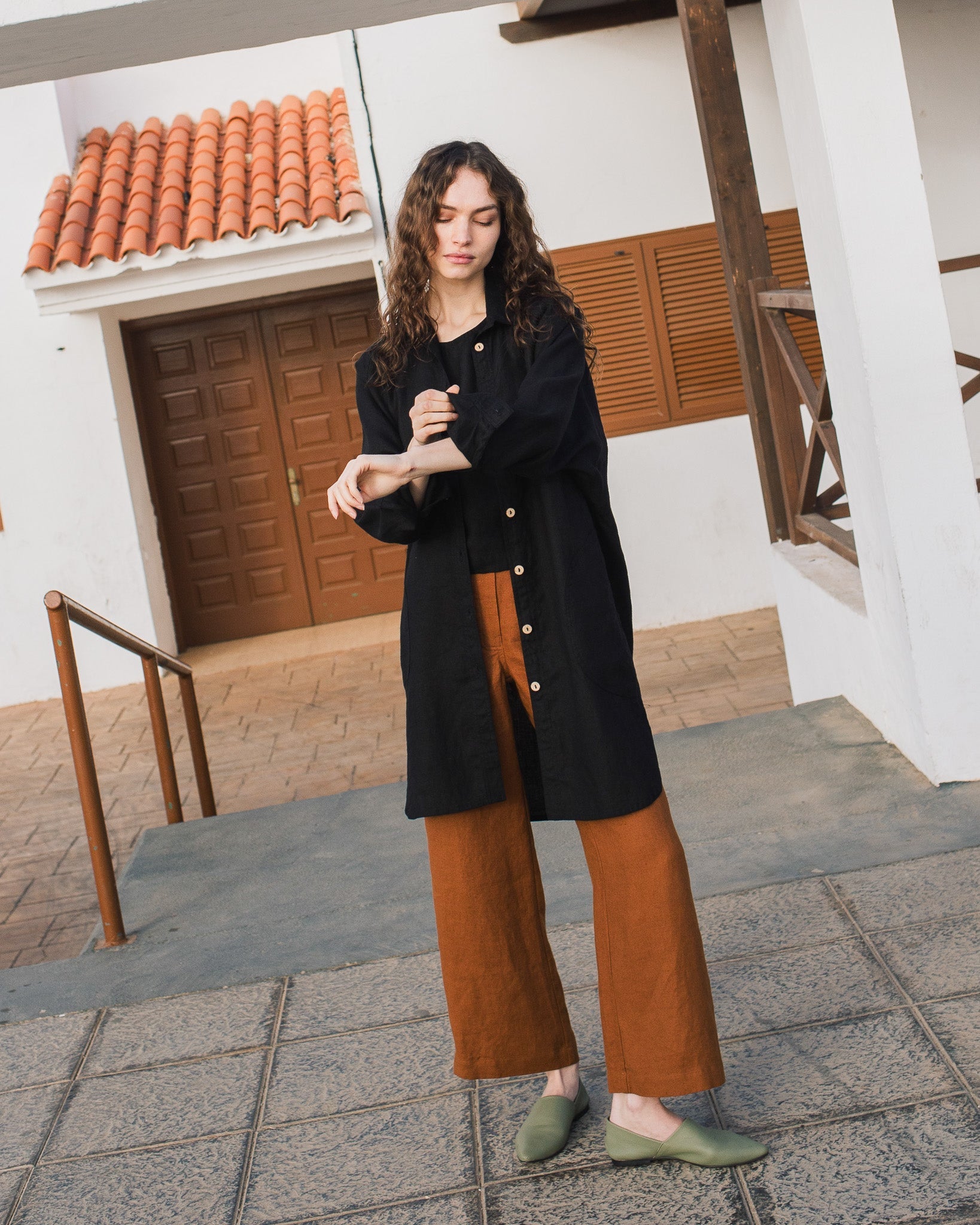 LIVORNO-2 oversized linen collar shirt - notperfectlinen