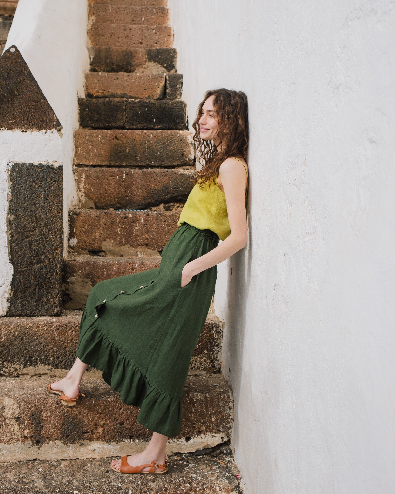 EUREKA ruffled hem buttoned linen skirt - notperfectlinen