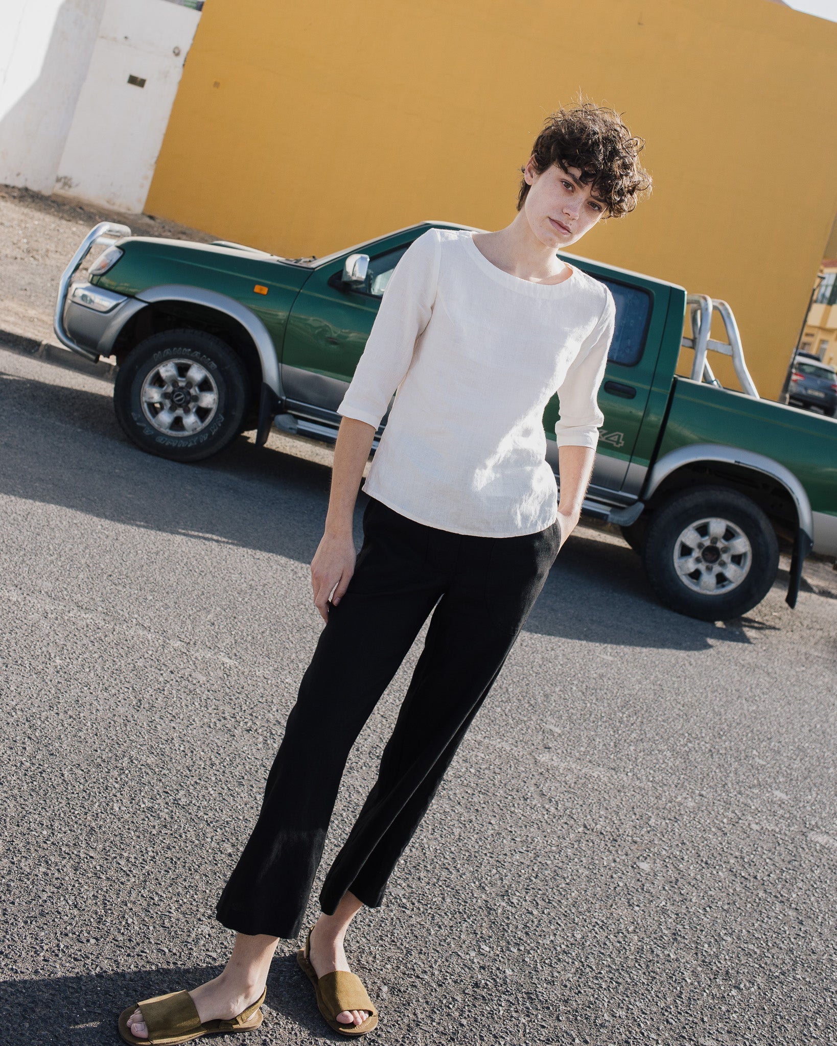 DAVOS fitted linen top - notperfectlinen