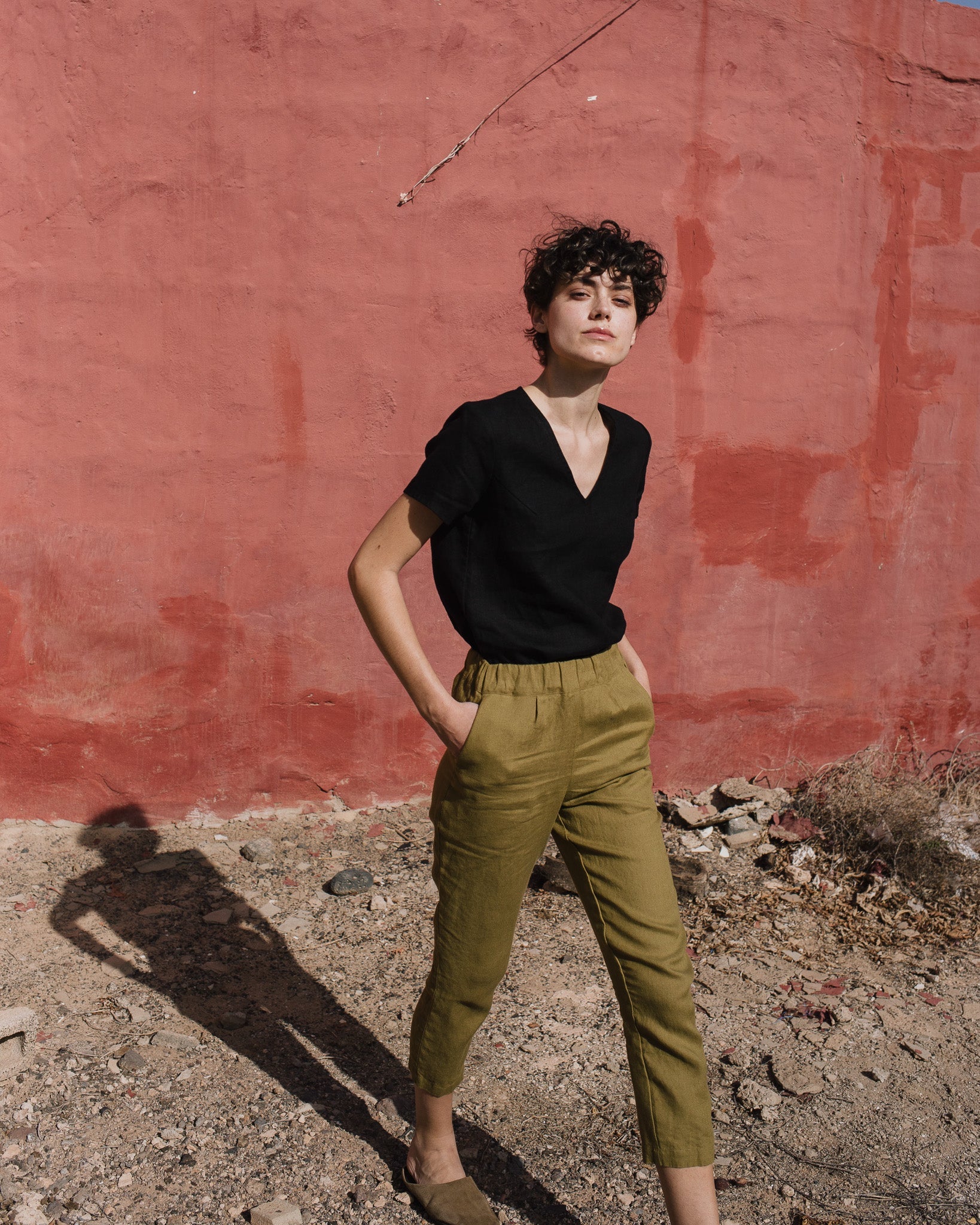 LUCA V-neck fitted linen top - notperfectlinen