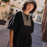 SIGNATURE linen dress in midi length