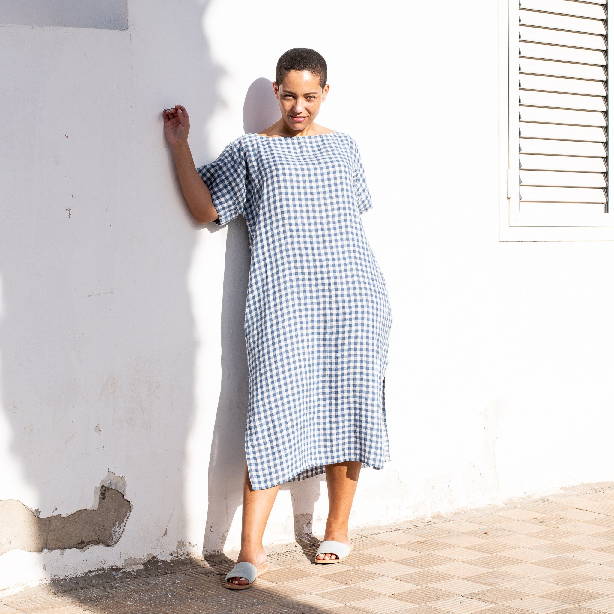 Loose long linen tunic FATIMA / in light weight blue gingham